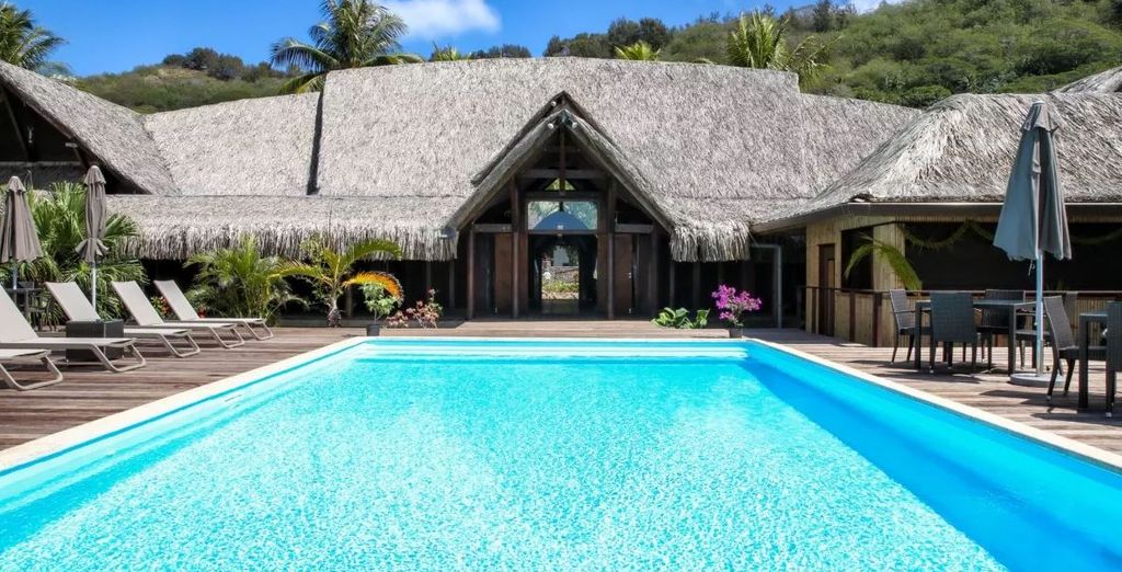 Combinato Te Moana Tahiti Resort, Cook's Bay Hotel, Raiatea Lodge e Royal Bora Bora