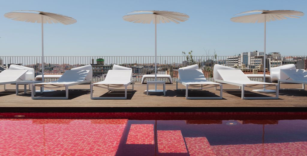 Lumen Hotel & The Lisbon Light Show 4*