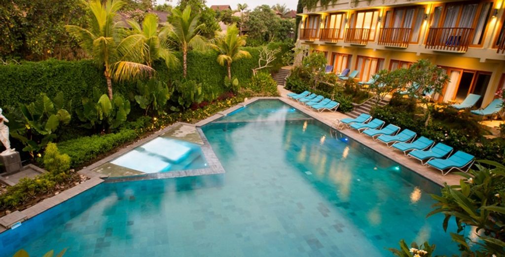 Combinato Ubud Wana Resort 4*, MARC Hotel Gili Trawangan Lombok e Jambuluwuk Oceano Seminyak Hotel 5*