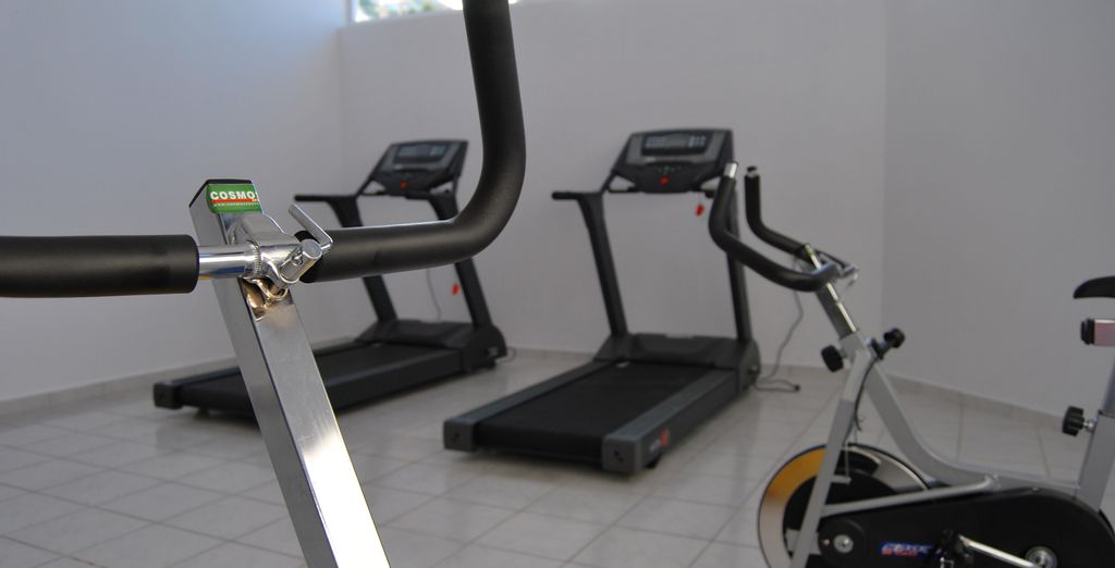 Semiramis Village Hotel 4*