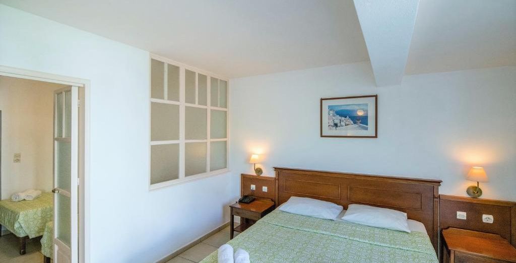 Semiramis Village Hotel 4*