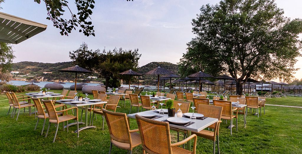 Dolce Attica Riviera 5*