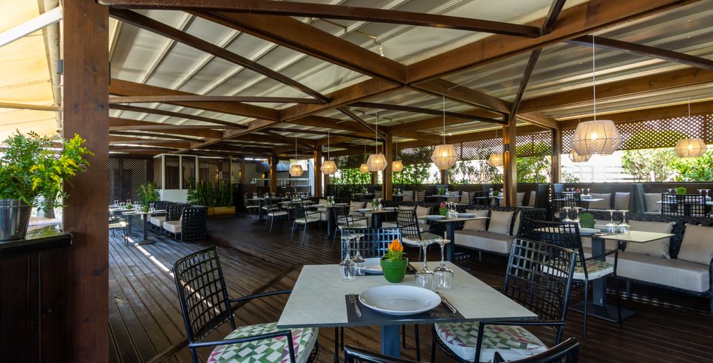 Dolce Attica Riviera 5*