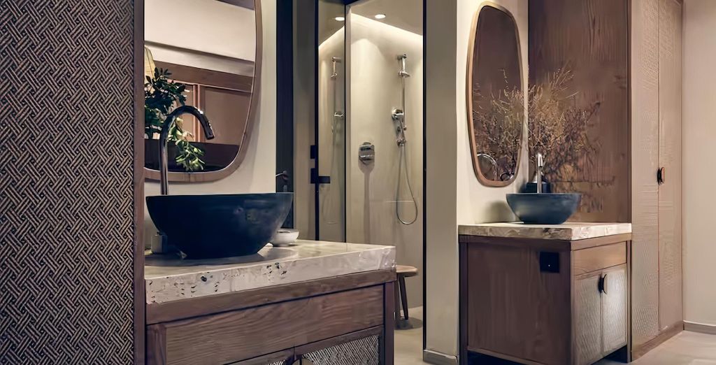 The Royal Senses Resort & Spa, Curio Collection by Hilton 5*