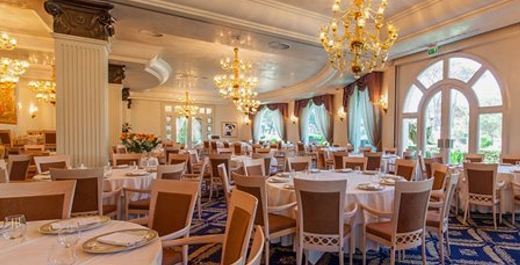 Palace Hotel 5*