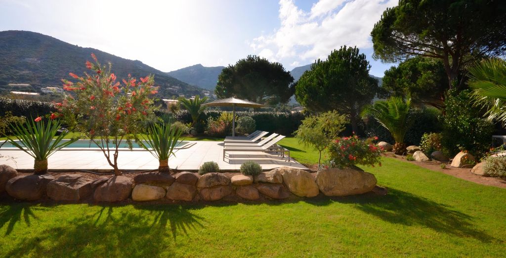 Villas Mandarine & Spa 5* con volo o Sardinia Ferries