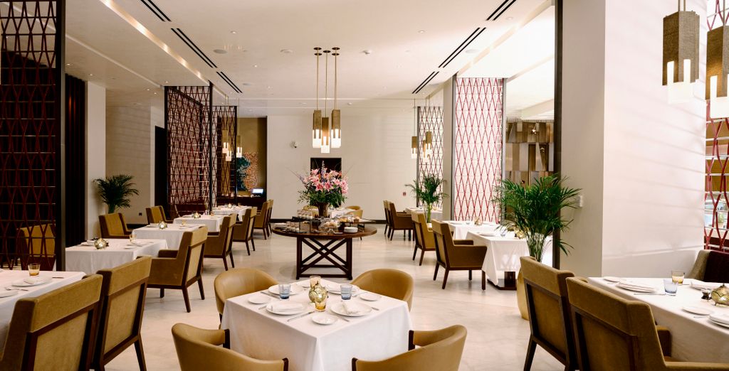 Combinato 5*: Fisherman's Cove Resort e Park Hyatt Doha