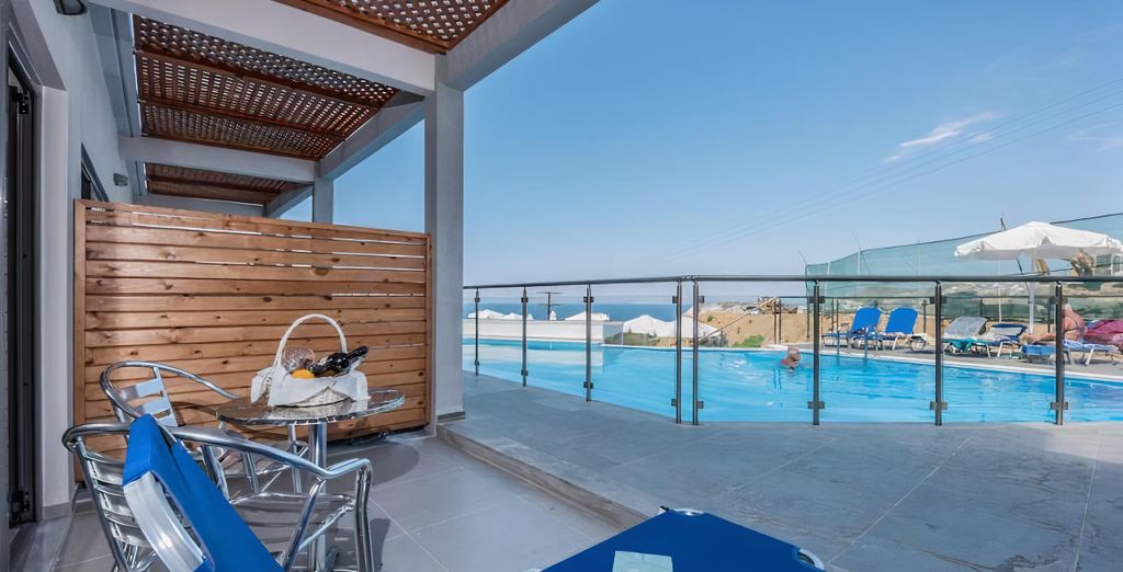 Panorama Village Hotel 4*