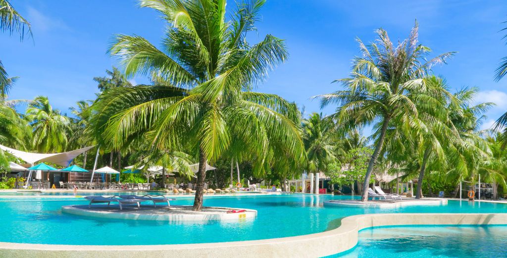 Holiday Inn Resort Kandooma Maldives 4*