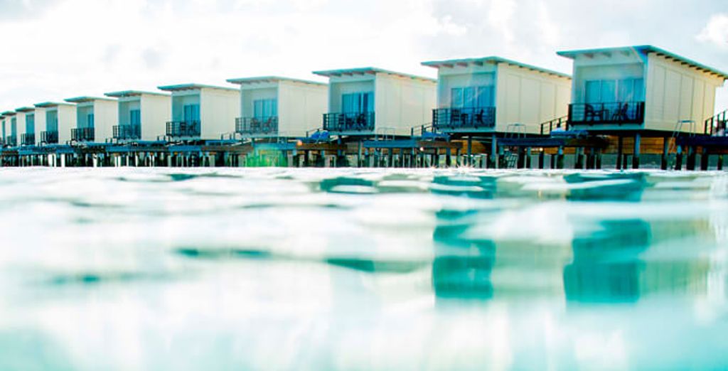 Holiday Inn Resort Kandooma Maldives 4*
