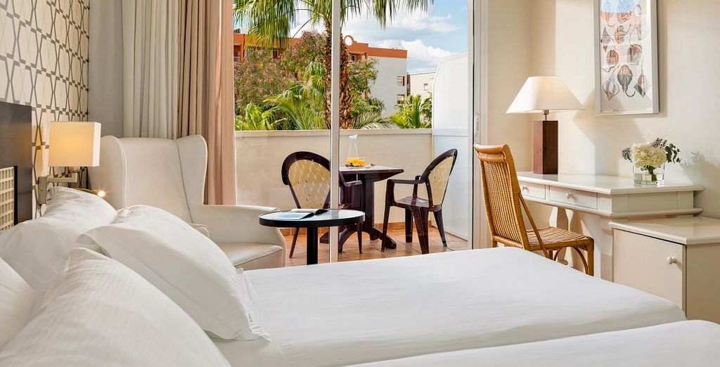 H10 Salauris Palace 4*