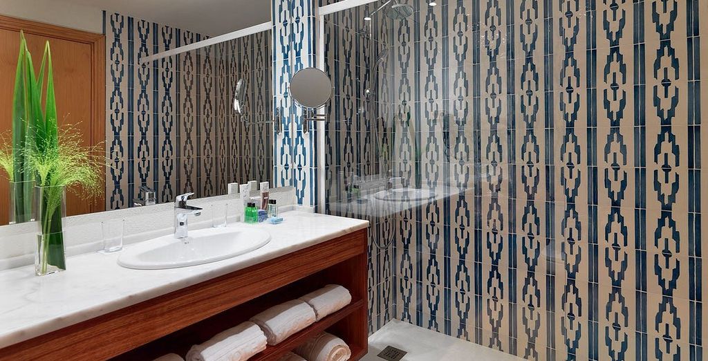 H10 Salauris Palace 4*