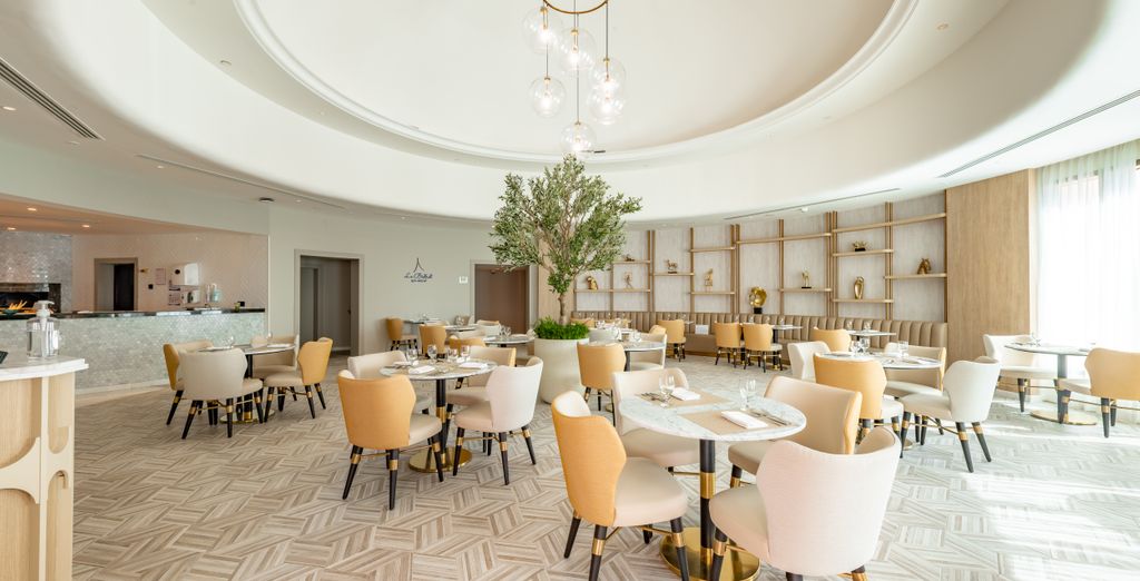 Sheraton Abu Dhabi Hotel & Resort 5*