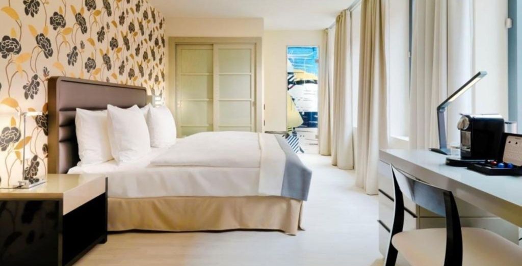Hotel H10 Berlin Ku'Damm 4*