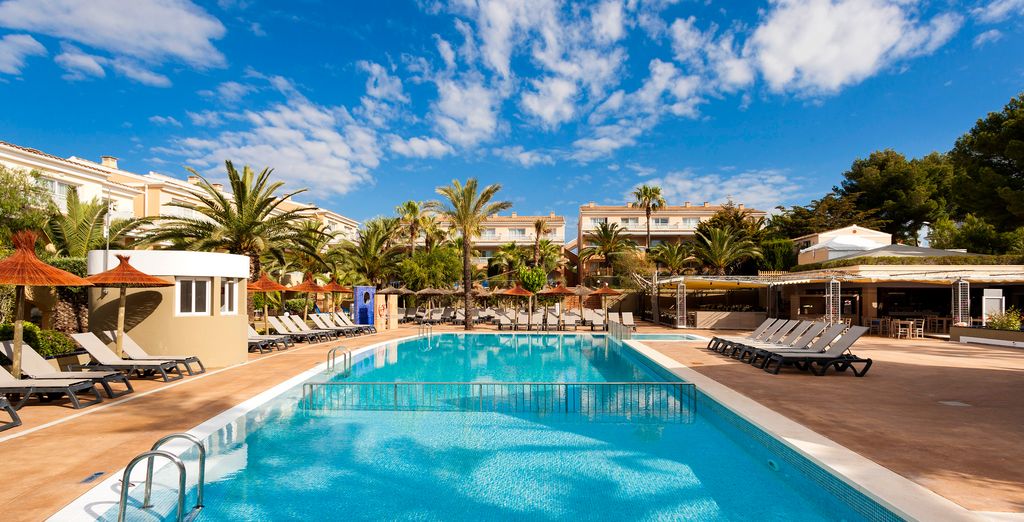 Insotel Cala Mandia Resort & Spa 4*