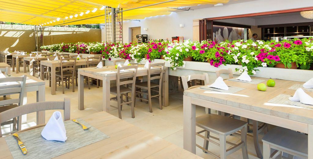 Insotel Cala Mandia Resort & Spa 4*