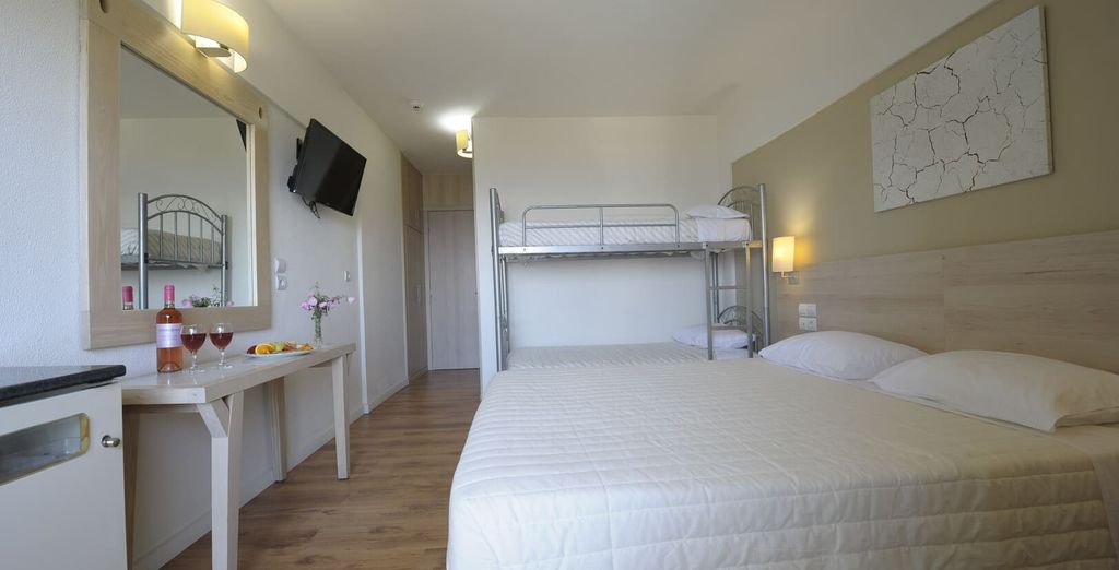 Evia Riviera Resort 4*