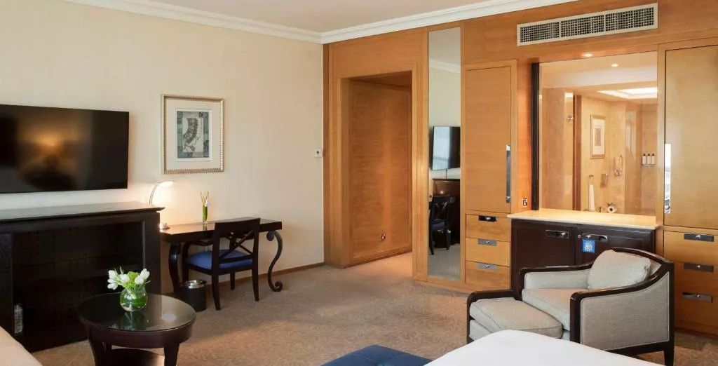 Beach Rotana 5*