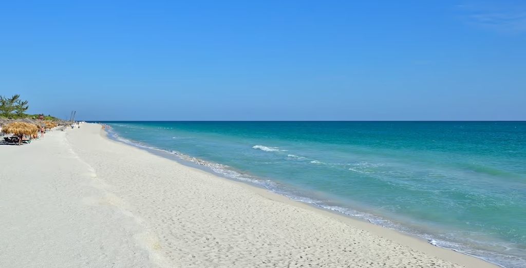 Cuba a tu aire con coche de alquiler y extensión a Coralia Meliá Varadero
