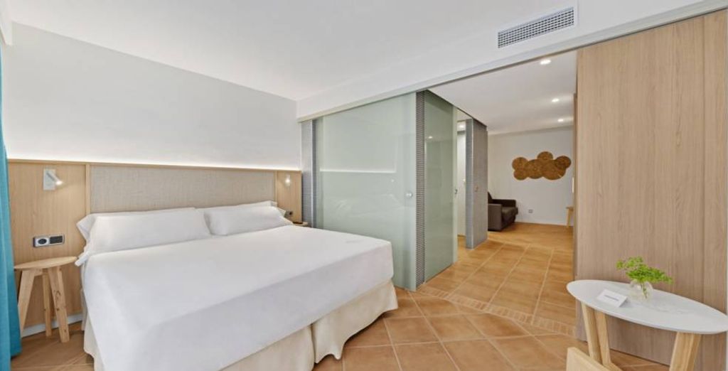 Occidental Cala Viñas 4*