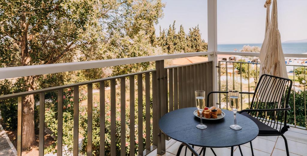 Brown Beach Eretria 4*