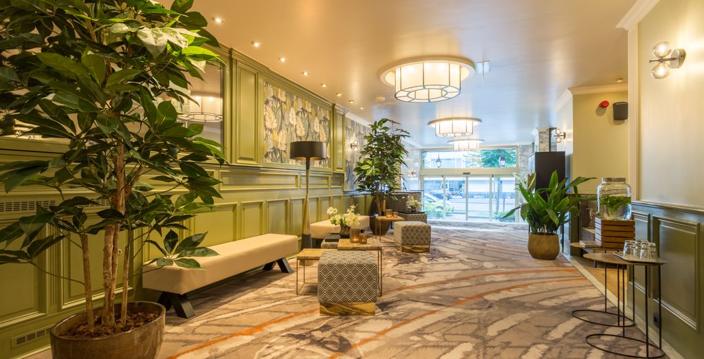 Leonardo Hotel Antwerp the Plaza 4*