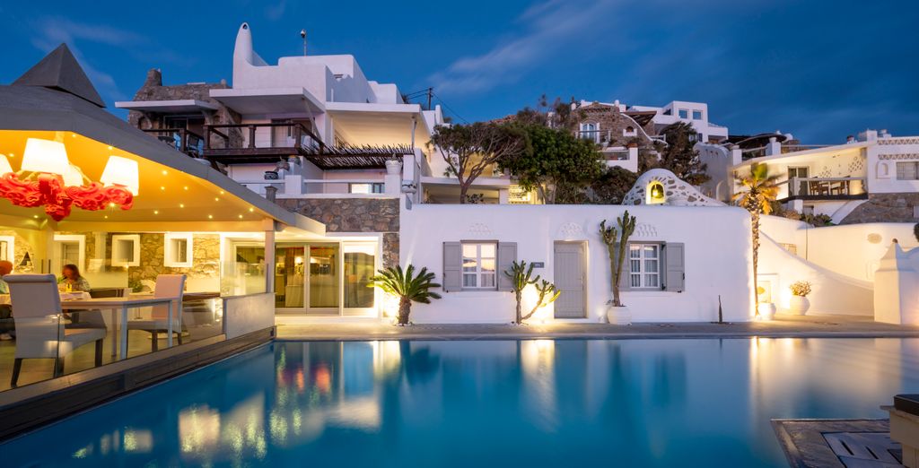 Smy Mykonos Suites & Villas 5*