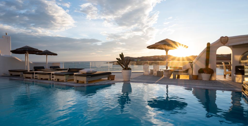 Smy Mykonos Suites & Villas 5*