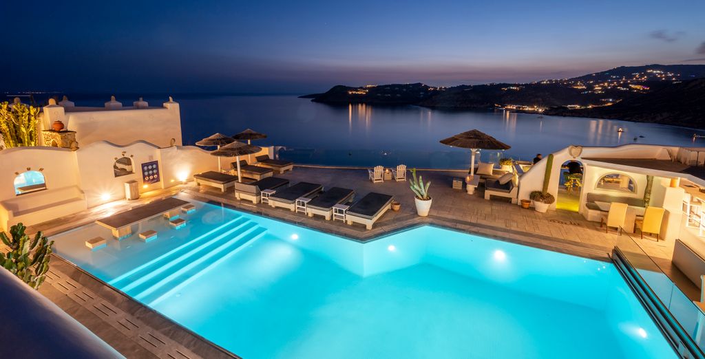 Smy Mykonos Suites & Villas 5*