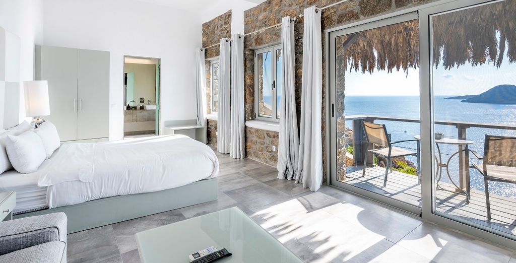 Smy Mykonos Suites & Villas 5*