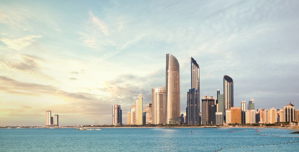 Hotel Pearl Rotana Capital Centre 4*
