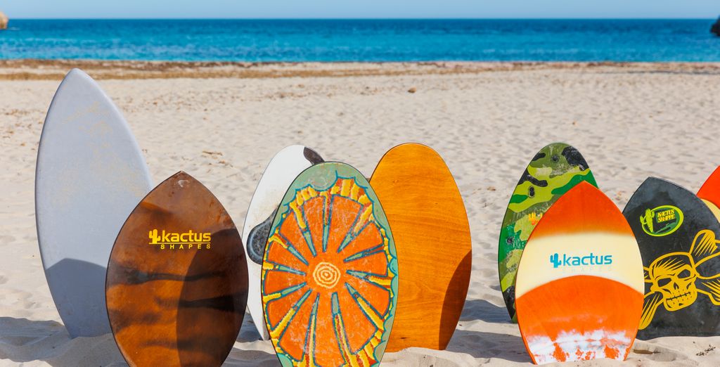 Flipflop Cala Mandia Hotel