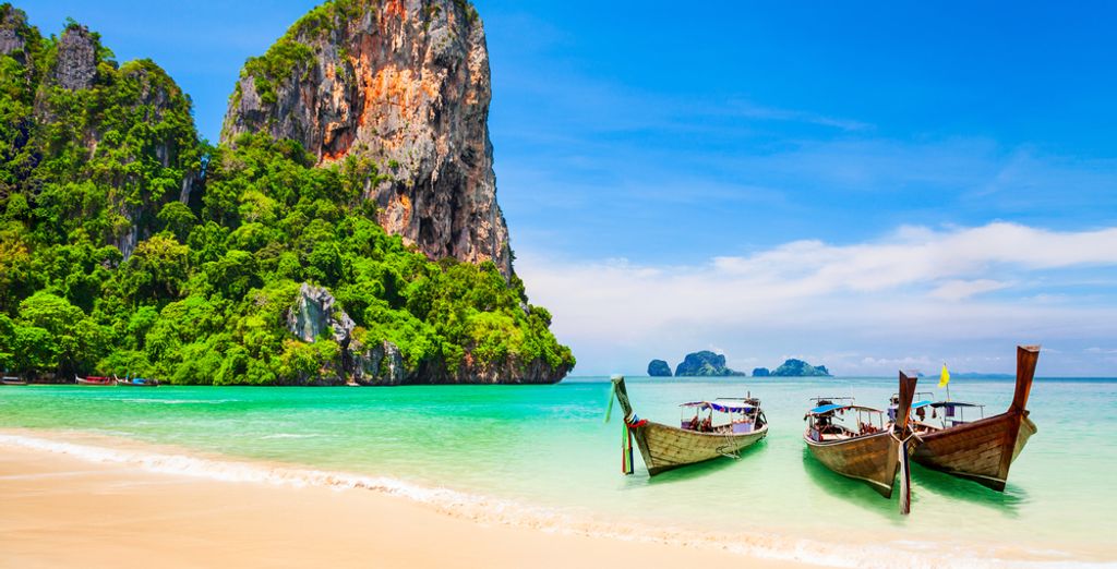 Encantos del mar de Andamán con posible extensión en Phuket
