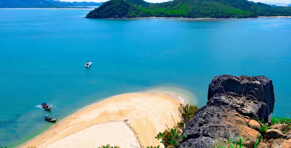 Combinato Maikhao Palm Beach Resort 4*, Royal Yao Yai Island Beach Resort 5* e Mai Khao Lak Beach Resort & Spa 5*
