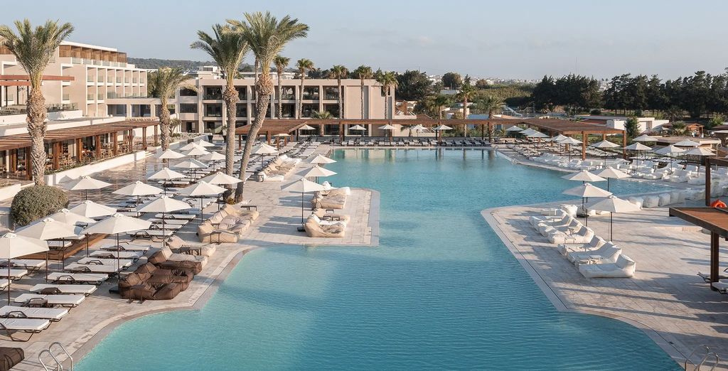 Helea Family Beach Resort 5*