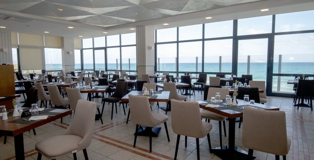 Themis Beach Hotel 4*