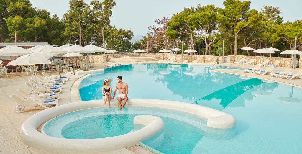 Hotel Bluesun Elaphusa 4*