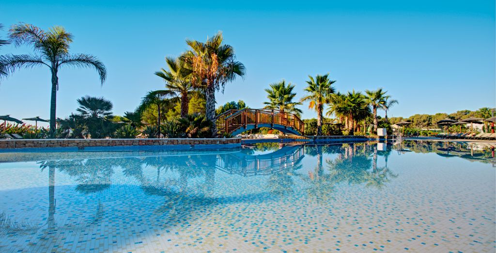 Tui Magic Life Cala Pada 4*