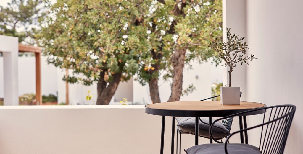 Minos Beach Art Hotel 5* Design Hotels