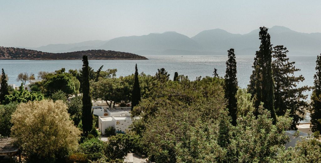 Minos Beach Art Hotel 5* Design Hotels