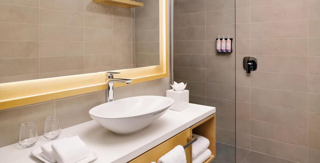 Mövenpick Resort Al Marjan Island 5*