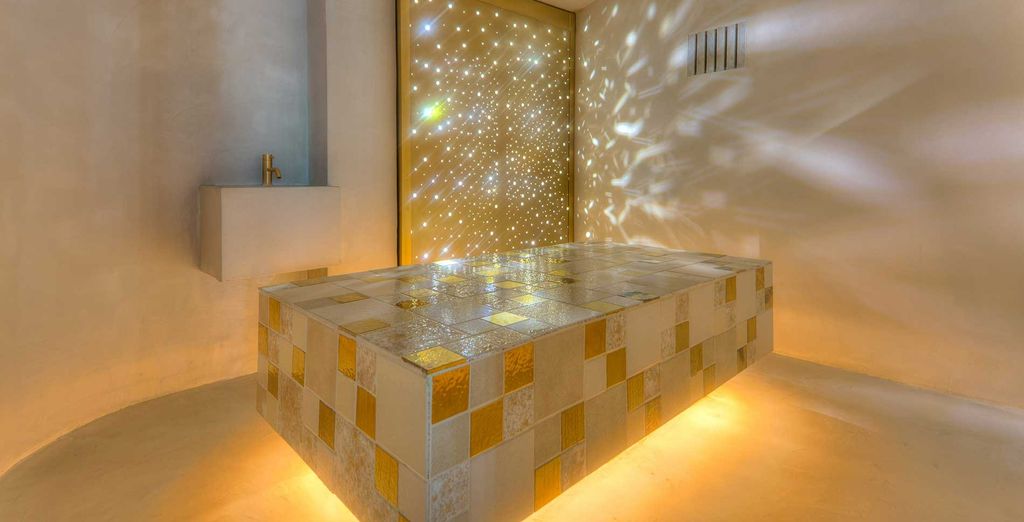 Hotel Aguas De Ibiza 5*