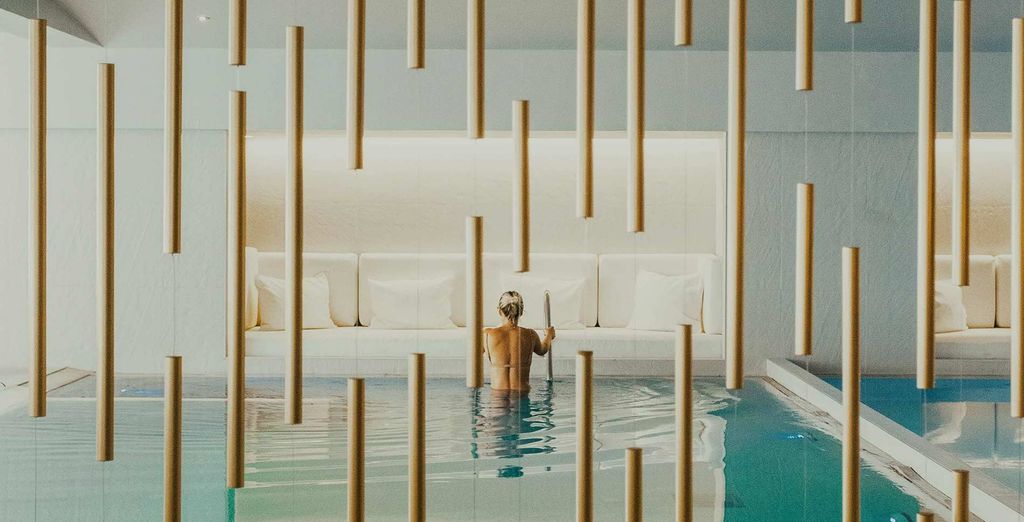 Hotel Aguas De Ibiza 5*