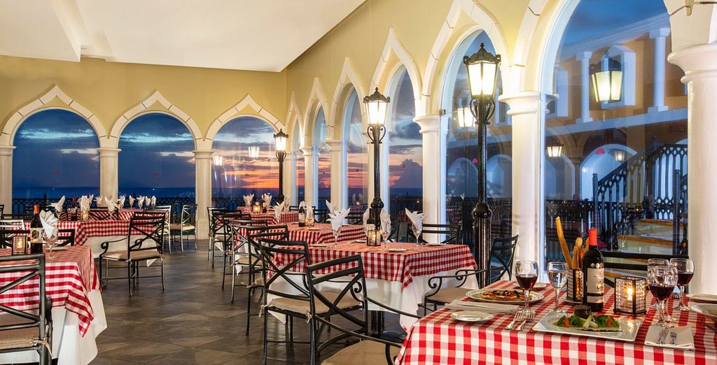 Crown Paradise Club 5*