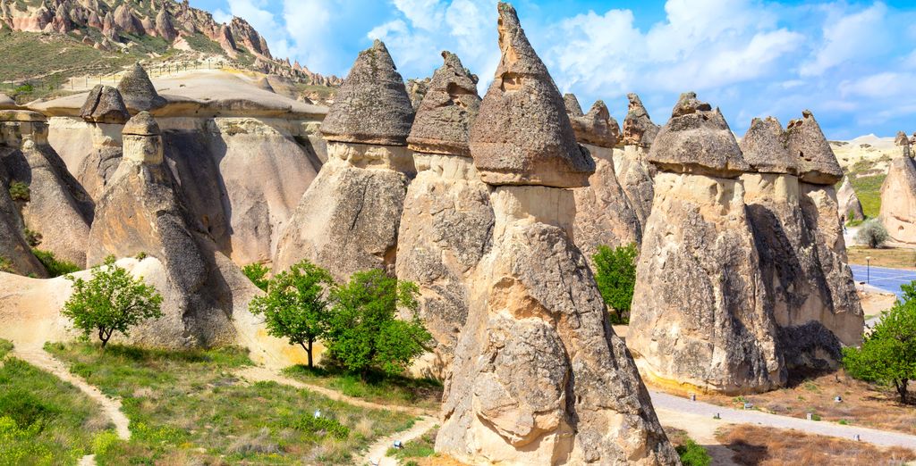 Tour di gruppo: Tra valli lunari e straordinari siti storici