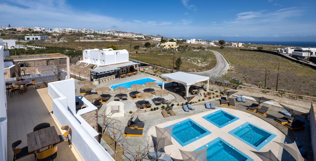 Aelia Luxury Suites 5*