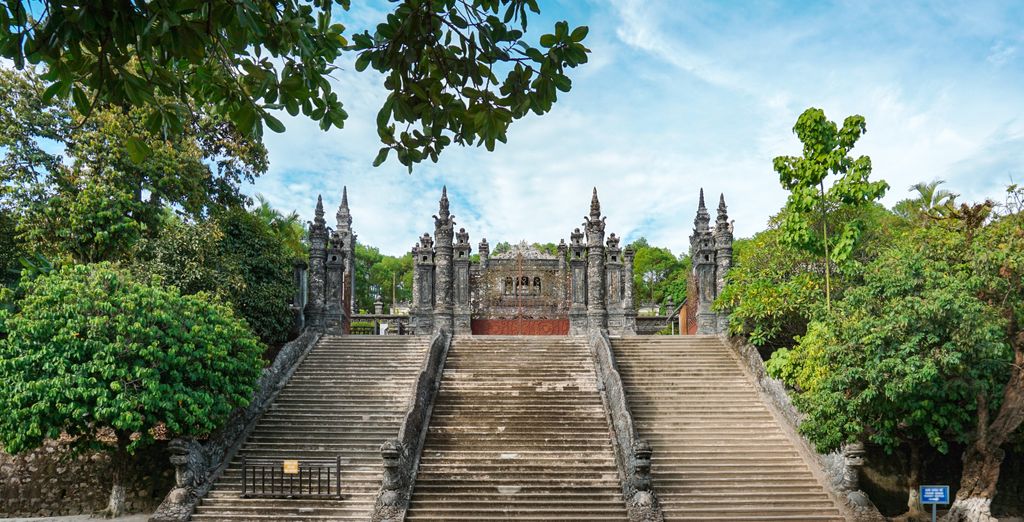 Tour privato: Viaggio alla scoperta delle meraviglie del Sud-est asiatico 
