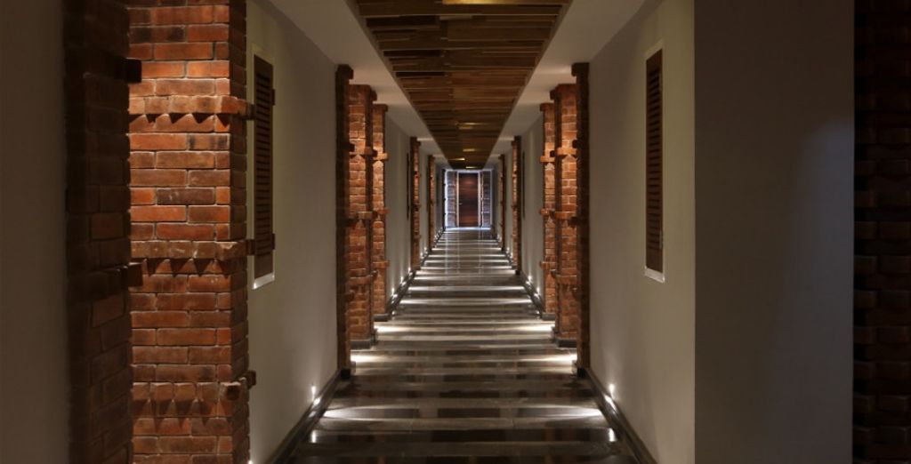 Sakti Garden Resort & Spa 4*, Mahagiri Resort 4* y TS Suites Seminyak 5*