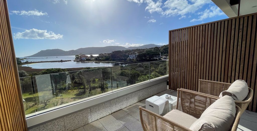 Golden Tulip Porto Vecchio 4* con volo o Sardinia Ferries