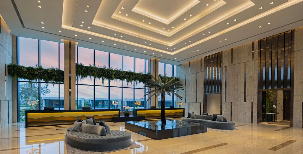 Dusit Thani Singapore 5*, Asvara Villa Ubud 5*, Royal Avila Boutique Resort 5* e Bali Beach Hotel Sanur 5*